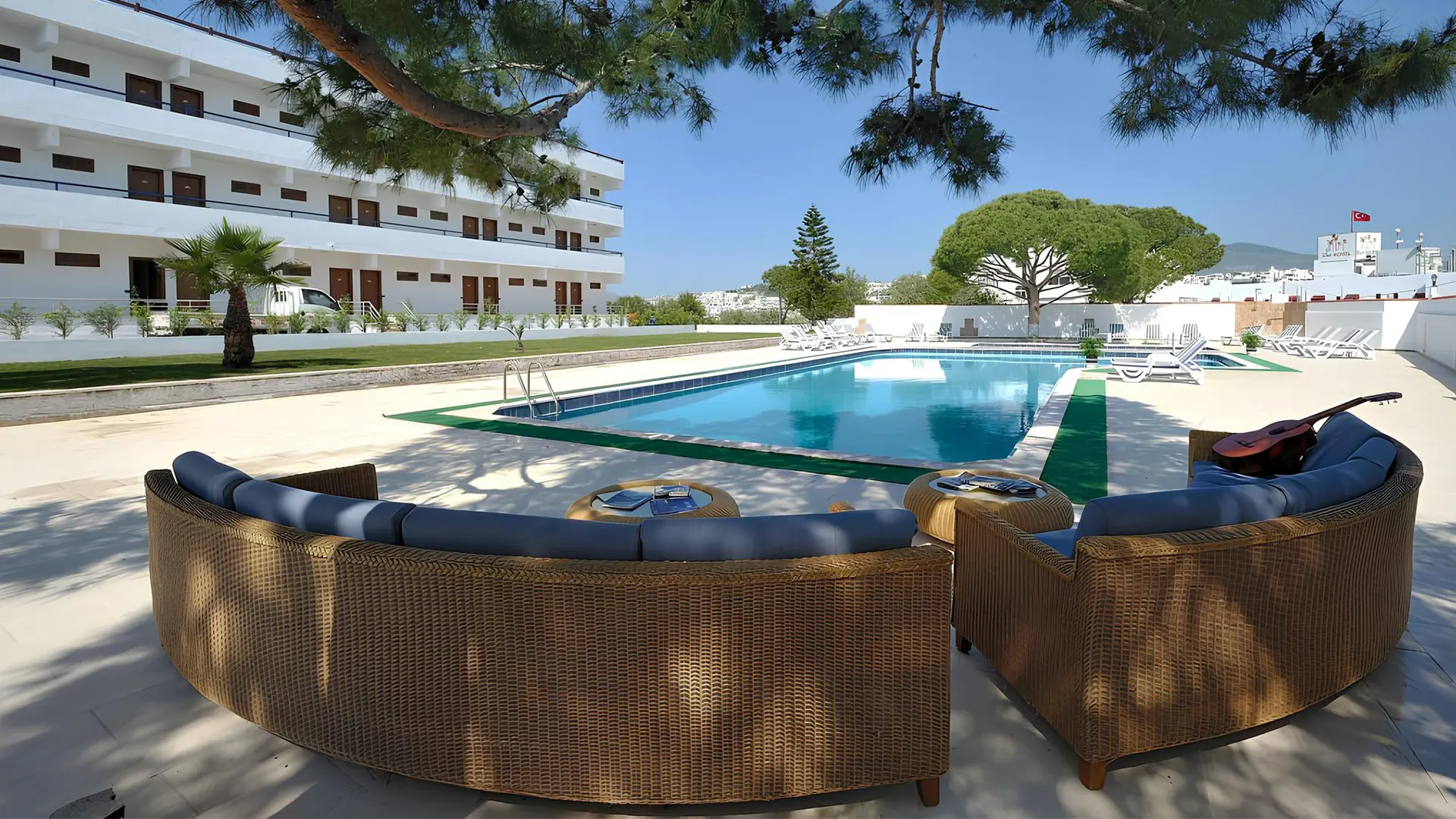 The Nowness Luxury Hotel Desktop Slider